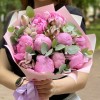 Букет из 9 пионов Флеминг с альстромерией